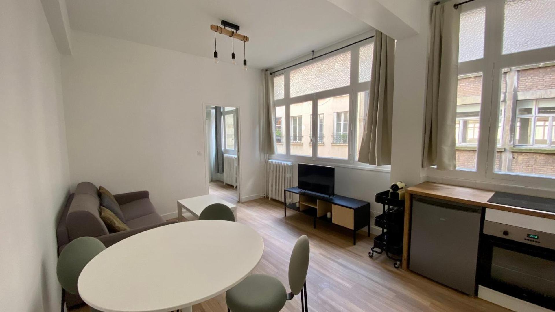 Appartement Charmant Proche Grands Boulevard 4P Paris Exterior photo